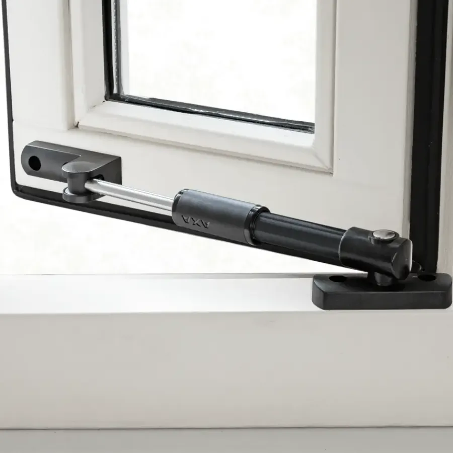AXA telescopische raamuitzetter zwart 20 cm buitendraaiend