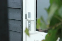 AXA veiligheidsbeslag Edge achterdeur aluminium langschild met SKG 3-sterren 92 mm