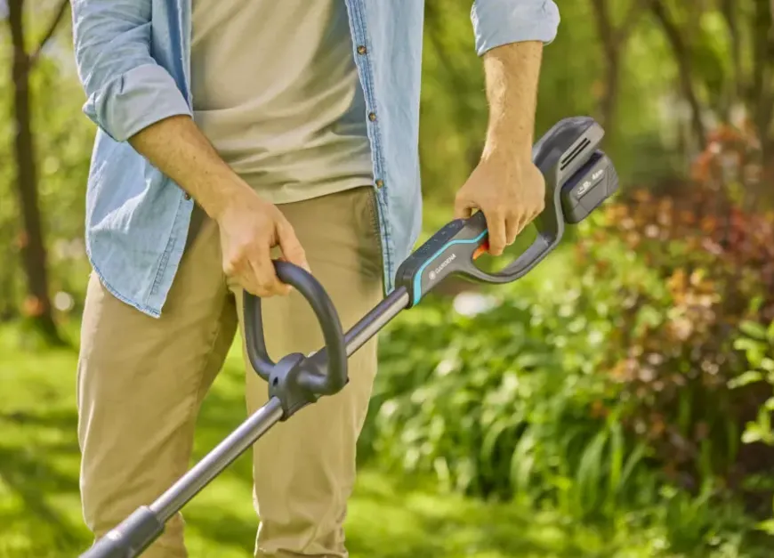 Gardena 18V grastrimmer PowerTrim 30 cm incl. 2.0Ah accu + lader