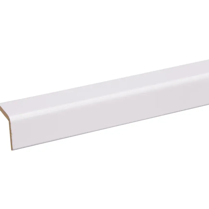 Hoeklat MDF 27x27 mm lengte 260 cm gegrond