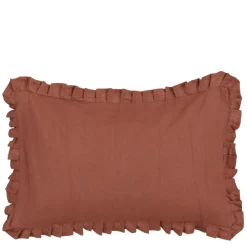 Geen Kussen ruffled bruin - l55xb35xh10cm