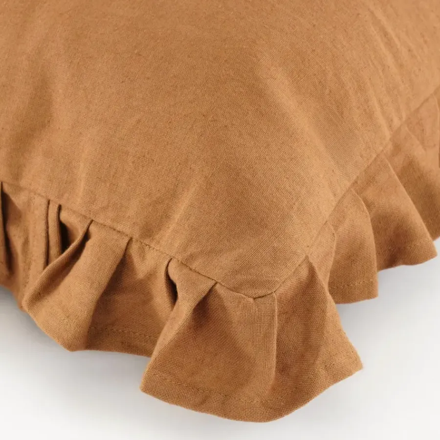 Geen Kussen ruffled l.bruin - l55xb35xh10cm