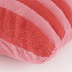 Geen Kussen streep d.roze - l55xb35xh10cm