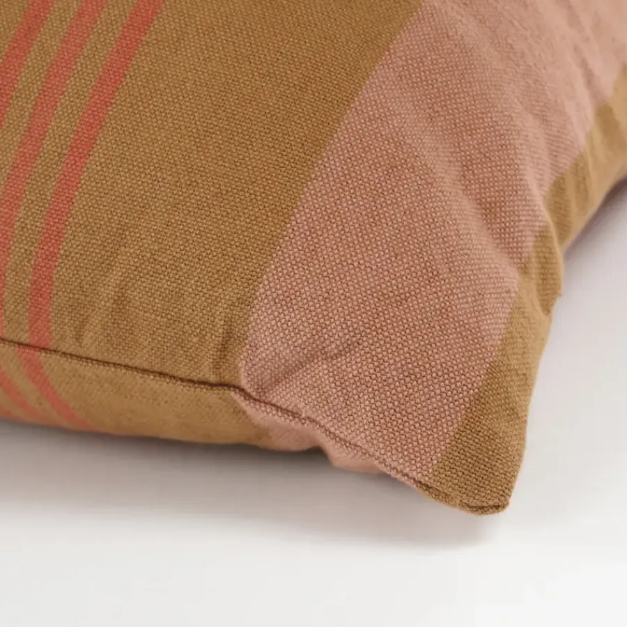 Geen Kussen streep licht bruin - l55xb35xh10cm