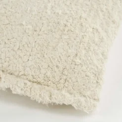 Geen Kussen streep off white 55 x 35 cm