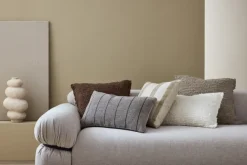 Geen Kussen streep off white 55 x 35 cm