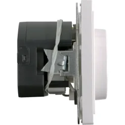 Peha Standard enkel geaard stopcontact met USB-A poort wit