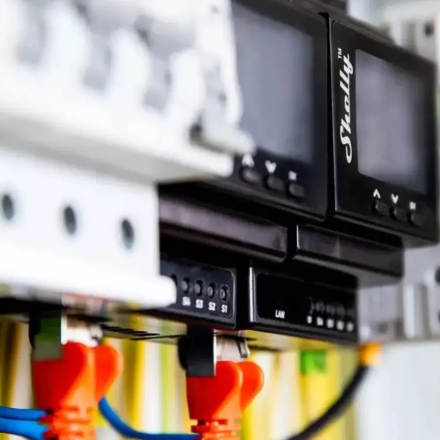 Shelly Pro 4PM slimme schakelaar & energiemeter WiFi Bluetooth DIN-rail (4-kanaals)