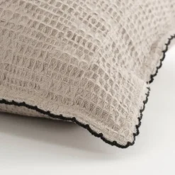 Geen Sierkussen ruit crème - l55xb35xh10cm